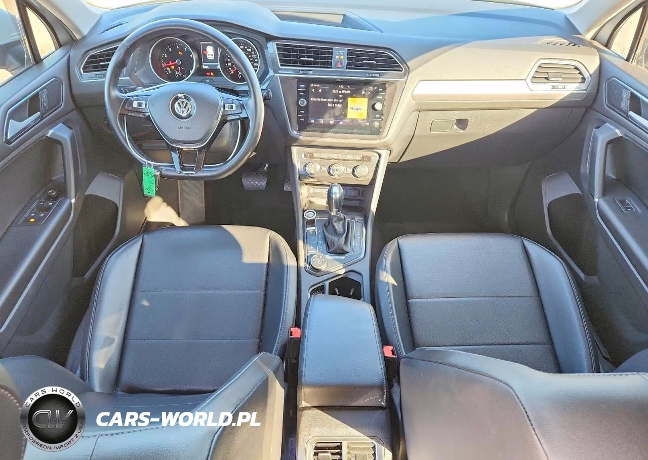 2018 Volkswagen Tiguan Se VIN:3VV2B7AX0JM038982 - 8