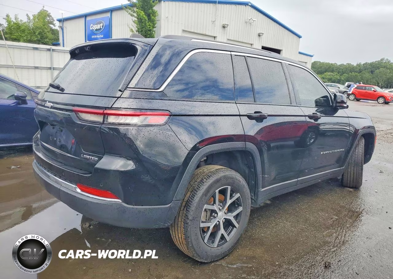 2023 Jeep Grand Cherokee Limited VIN:1C4RJHBG8PC555056 - 3
