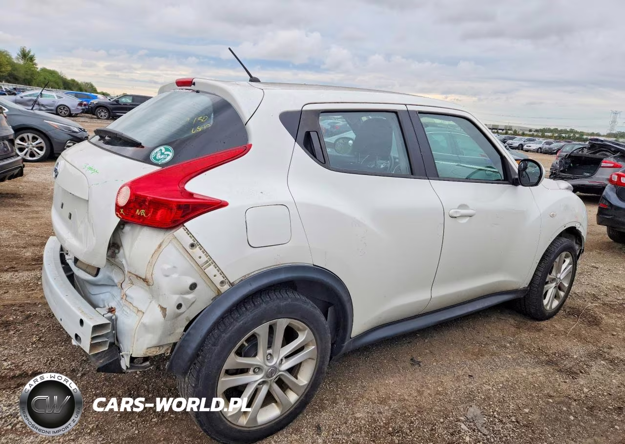 2014 Nissan Juke S VIN:JN8AF5MV7ET483499 - 3