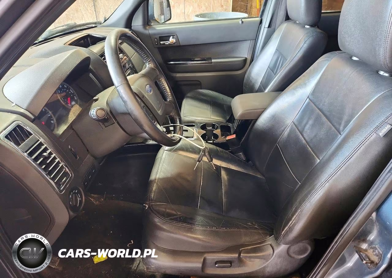2010 Ford Escape Limited VIN:1FMCU9EG9AKC88405 - 7