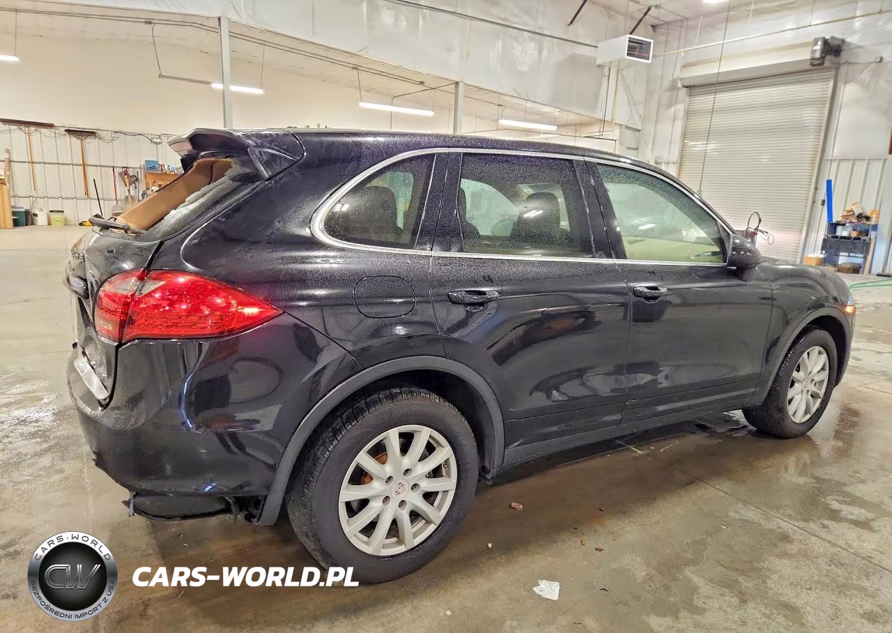 2011 Porsche Cayenne VIN:WP1AA2A28BLA10465 - 3