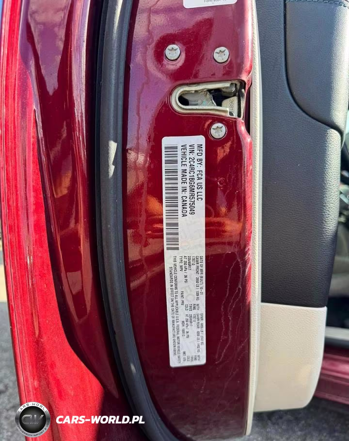2021 Chrysler Pacifica Touring L VIN:2C4RC1BG6MR575049 - 10