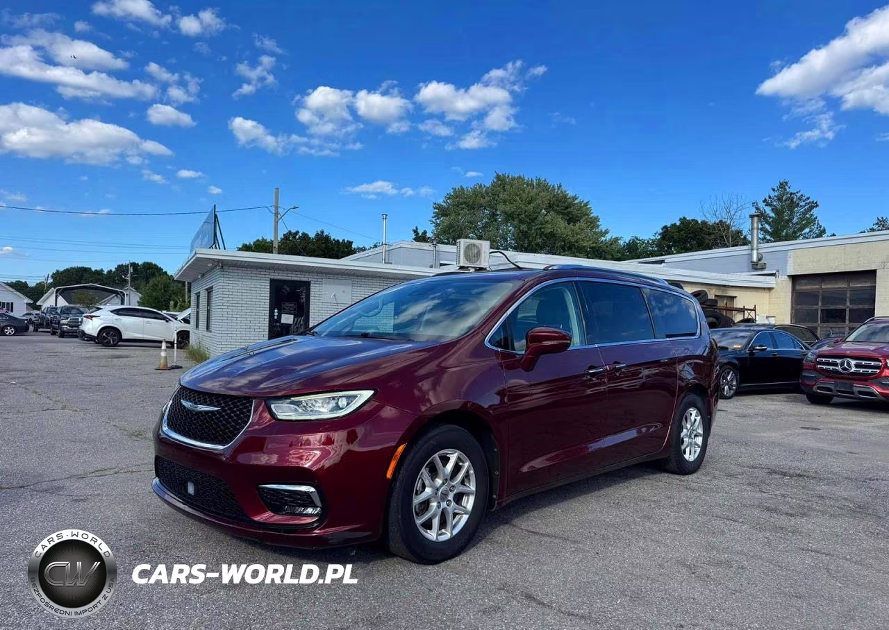 2021 Chrysler Pacifica Touring L VIN:2C4RC1BG6MR575049 - 2