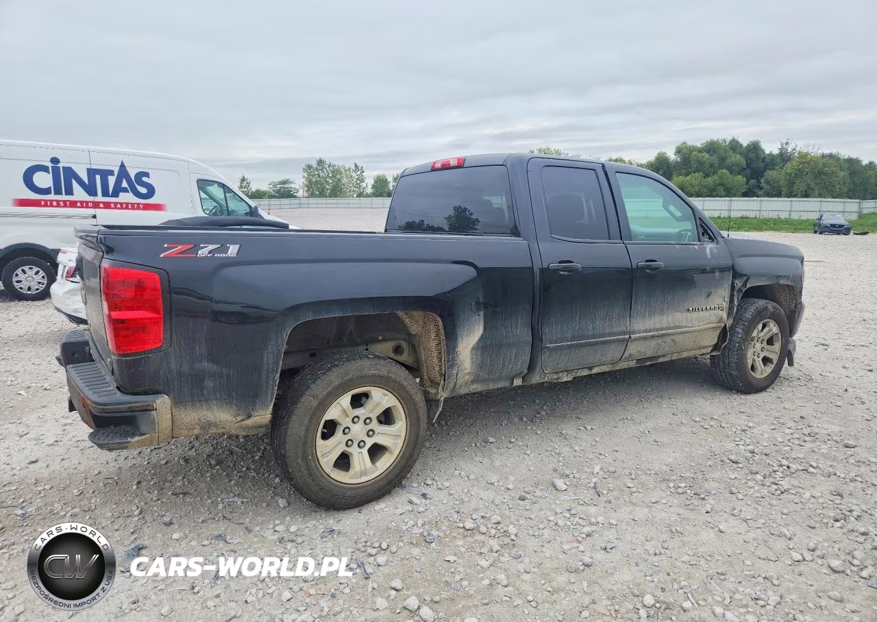 2018 Chevrolet Silverado K1500 Lt VIN:1GCVKREC2JZ108320 - 3