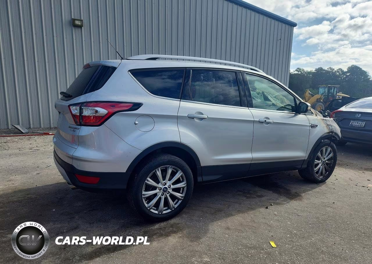 2017 Ford Escape Titanium VIN:1FMCU9JDXHUD09451 - 3