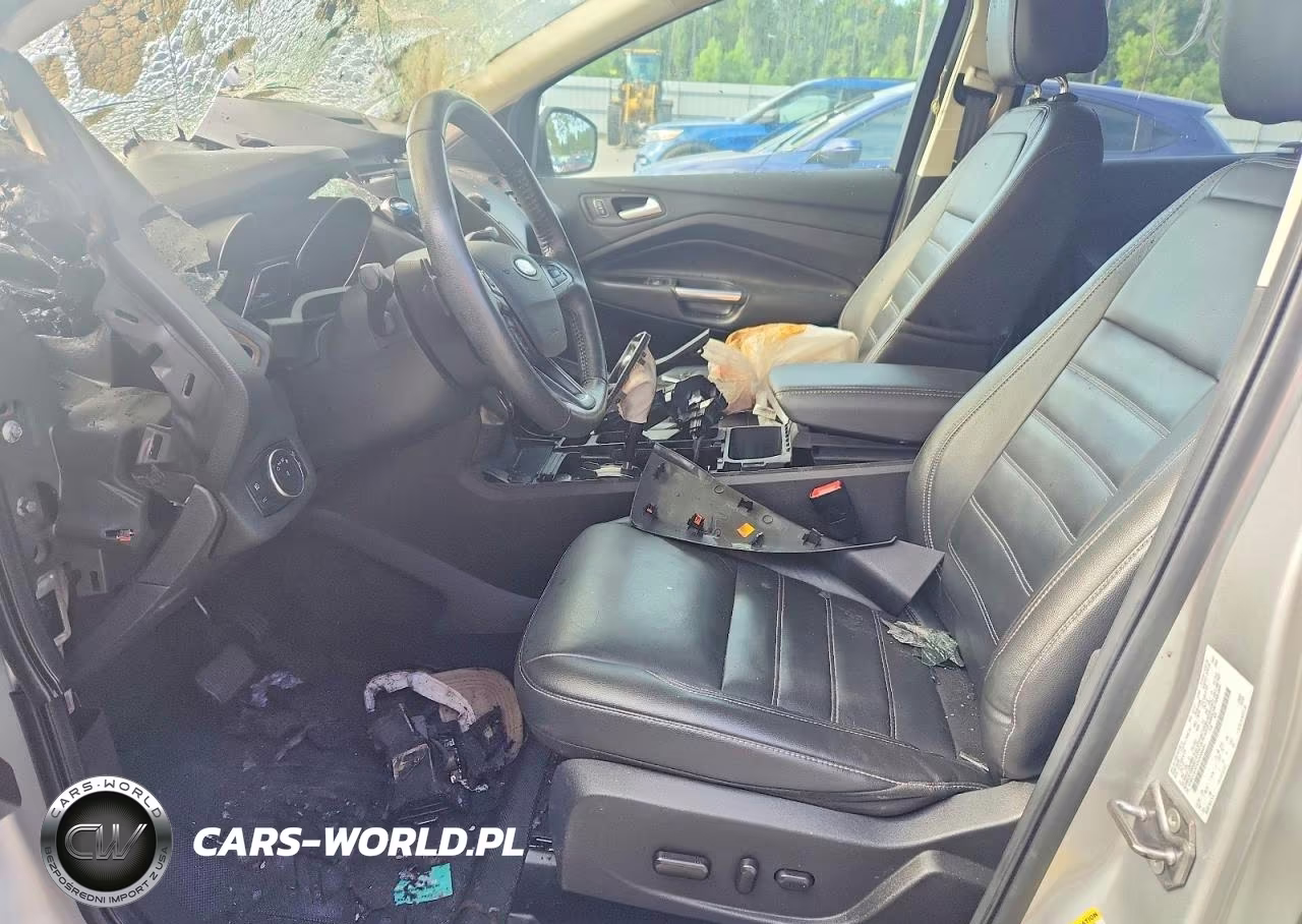 2017 Ford Escape Titanium VIN:1FMCU9JDXHUD09451 - 7