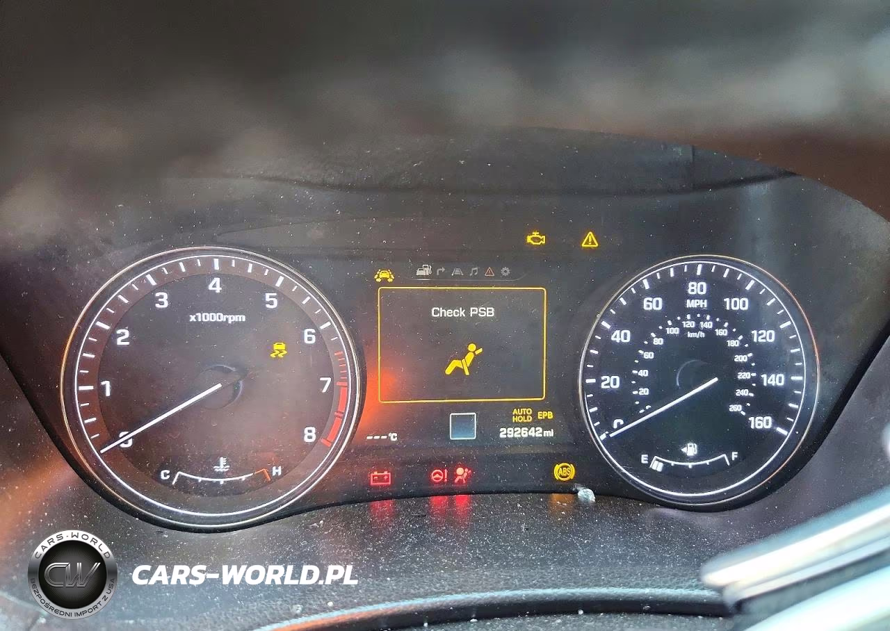 2015 Hyundai Genesis 3.8L VIN:KMHGN4JE3FU053323 - 9