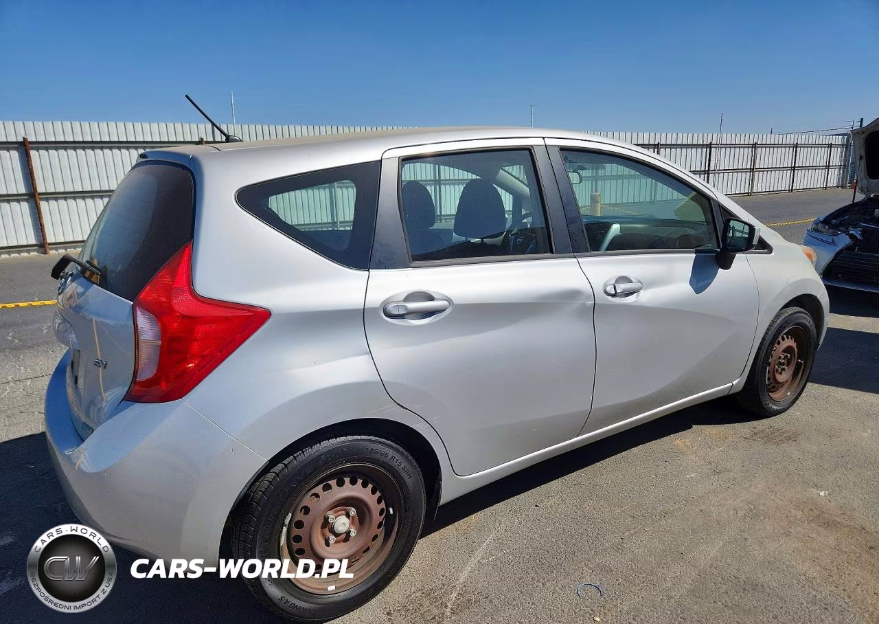 2015 Nissan Versa Note Sv VIN:3N1CE2CPXFL409253 - 3