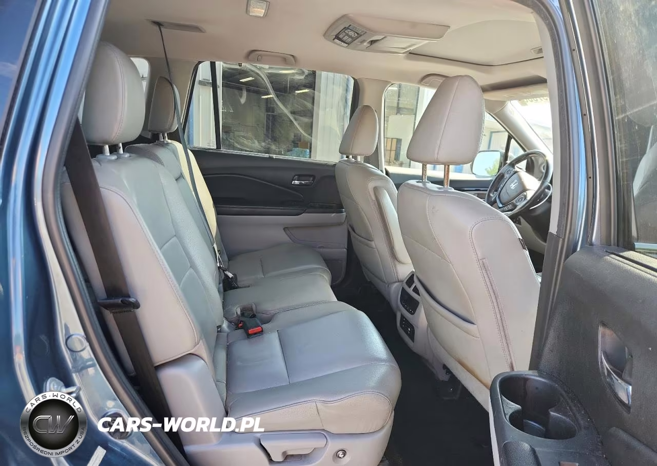 2016 Honda Pilot Touring VIN:5FNYF6H94GB026815 - 11