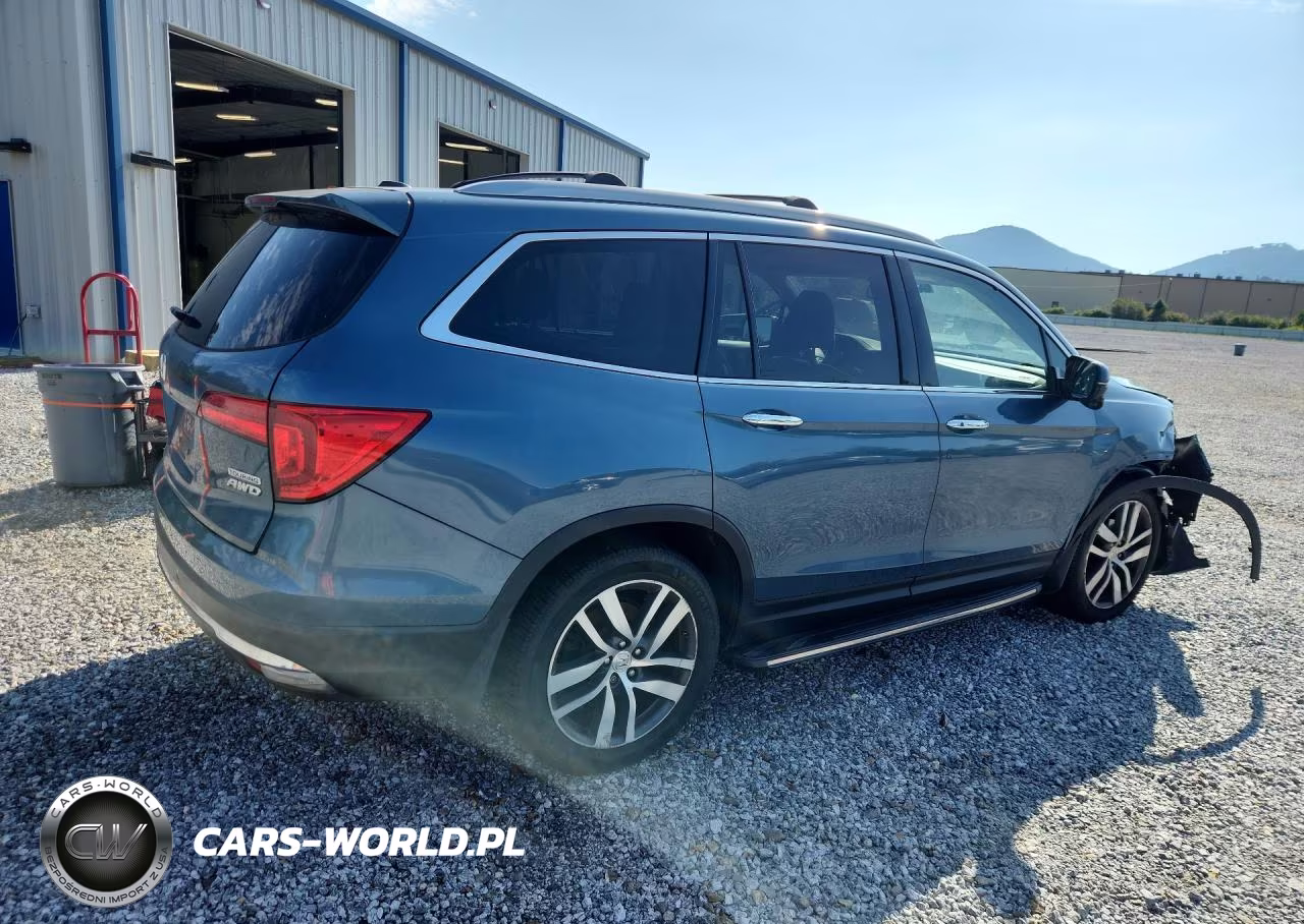 2016 Honda Pilot Touring VIN:5FNYF6H94GB026815 - 3