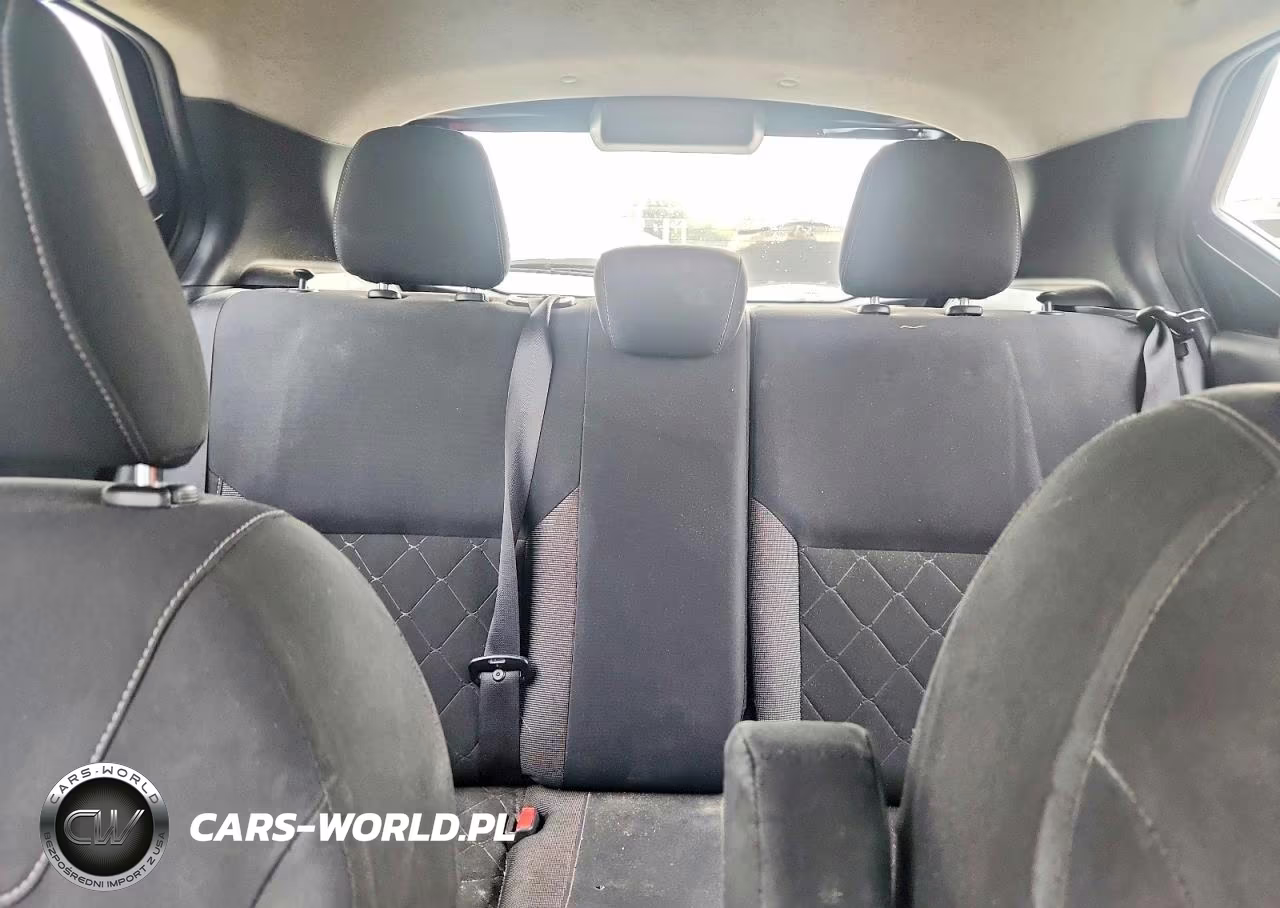 2019 Nissan Kicks S VIN:3N1CP5CU0KL534628 - 10