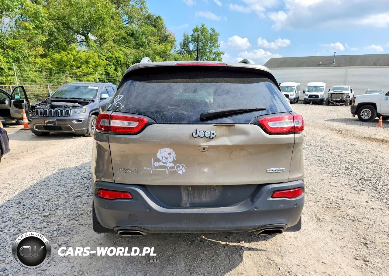 2017 Jeep Cherokee Latitude VIN:1C4PJMCS2HW600639 - 6
