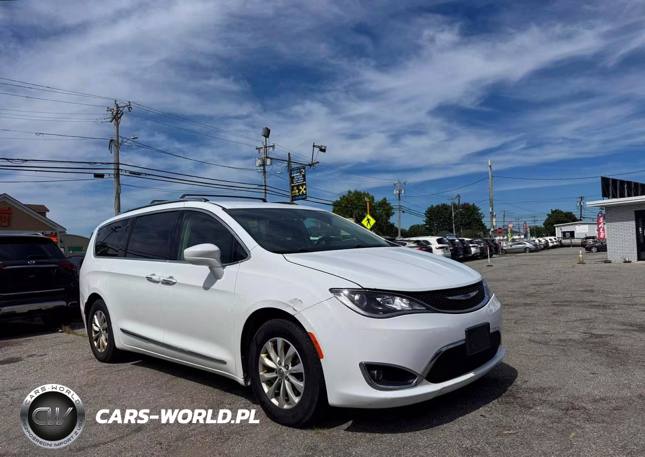 2019 Chrysler Pacifica Touring L