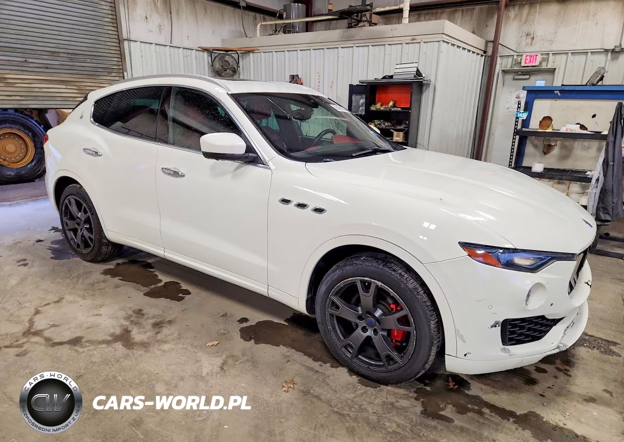 2017 Maserati Levante Luxury VIN:ZN661XUL3HX264285 - 5