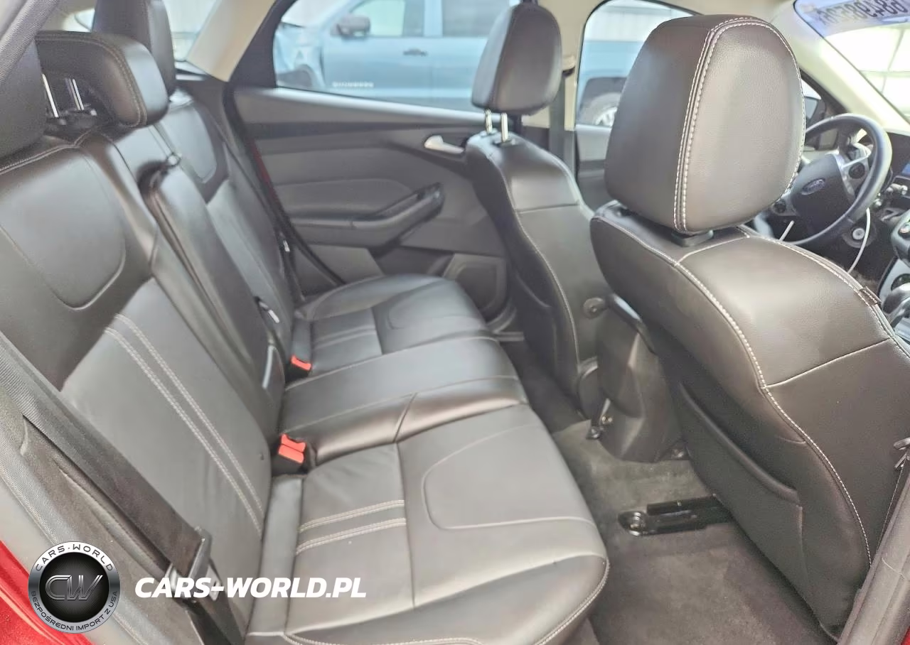 2014 Ford Focus Se VIN:1FADP3K27EL361945 - 10