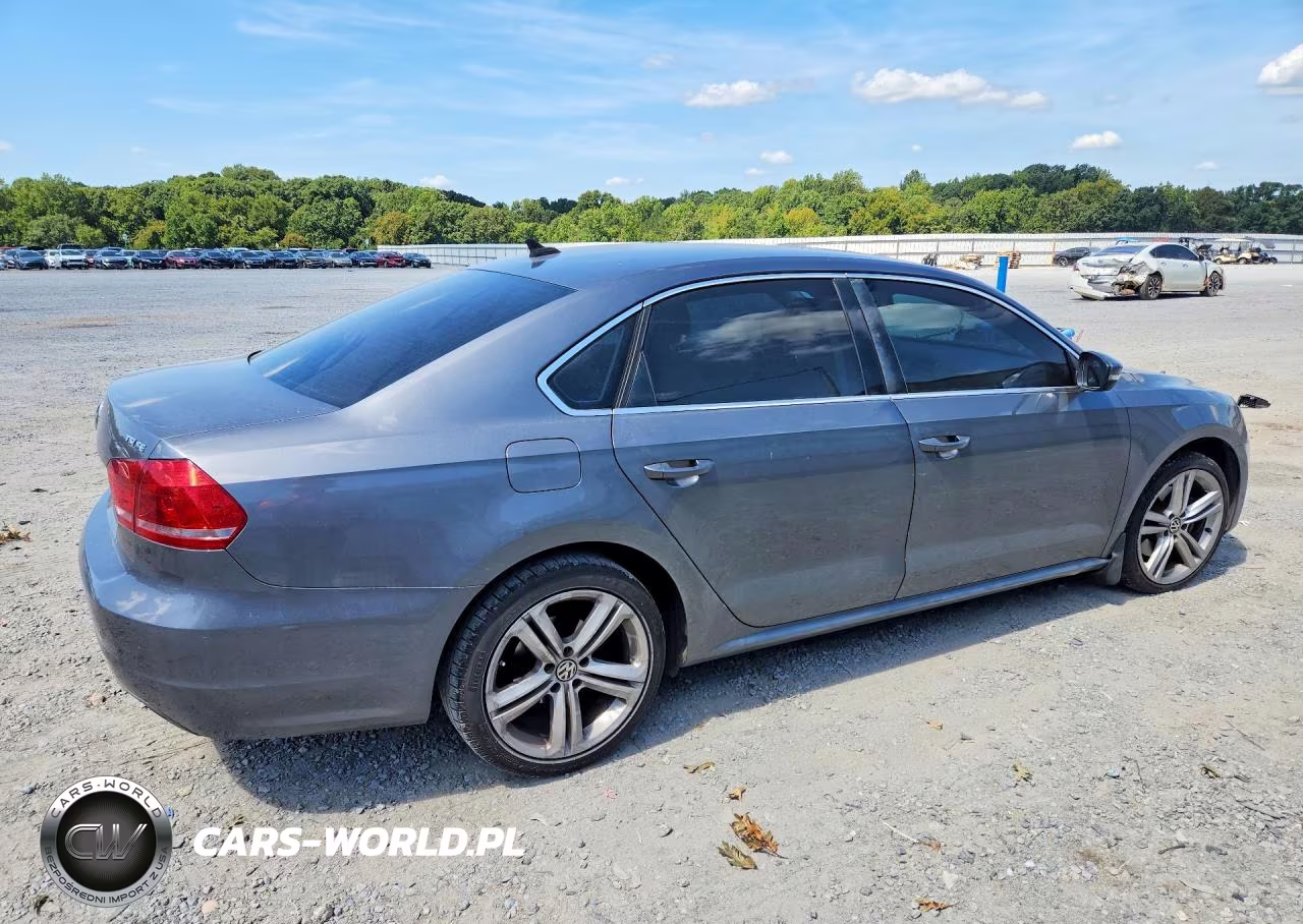 2014 Volkswagen Passat Se VIN:1VWBT7A32EC047826 - 3
