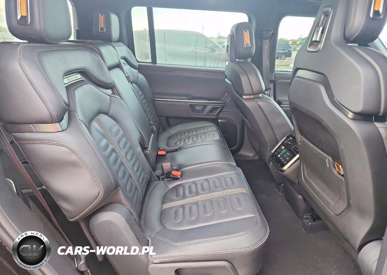 2023 Rivian R1S Adventure VIN:7PDSGABA7PN003807 - 11