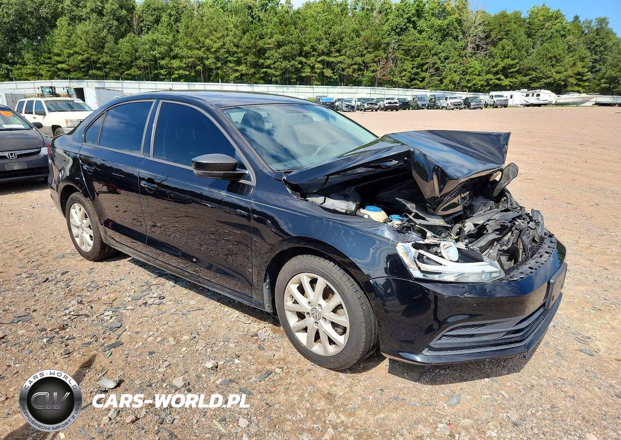 2024 Volkswagen Jetta 2.0T Luxury VIN:3VWD07AJ8FM404359 - 4