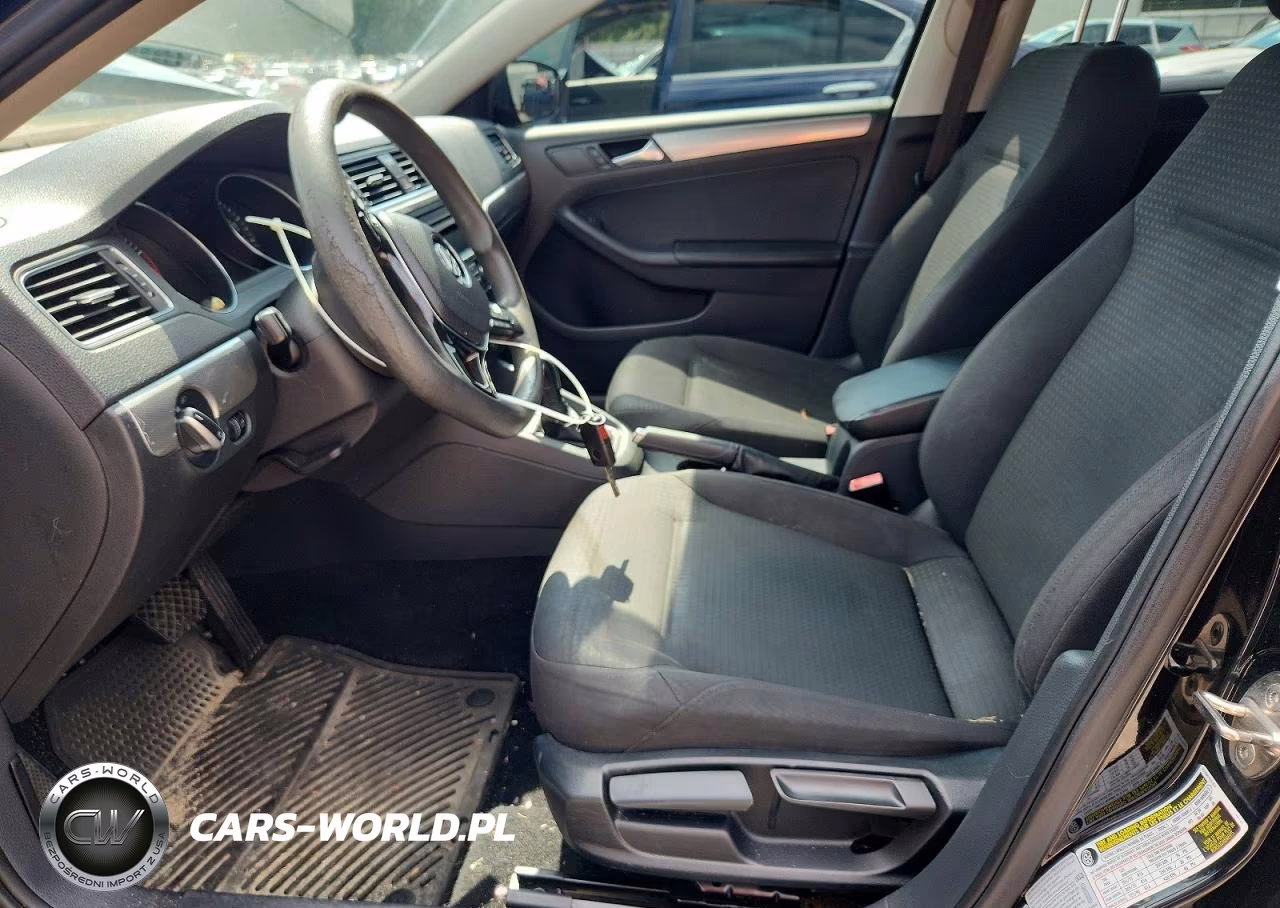 2024 Volkswagen Jetta 2.0T Luxury VIN:3VWD07AJ8FM404359 - 7