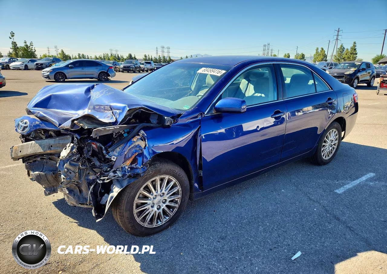 2011 Toyota Camry Base – zdjęcie 1 z 13