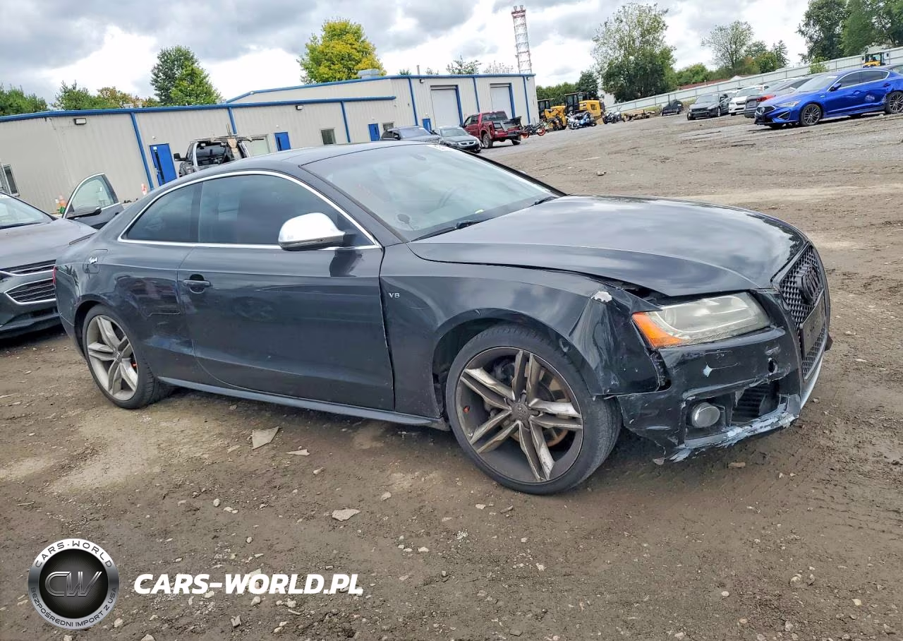 2009 Audi S5 Quattro VIN:WAURV78TX9A035651 - 4
