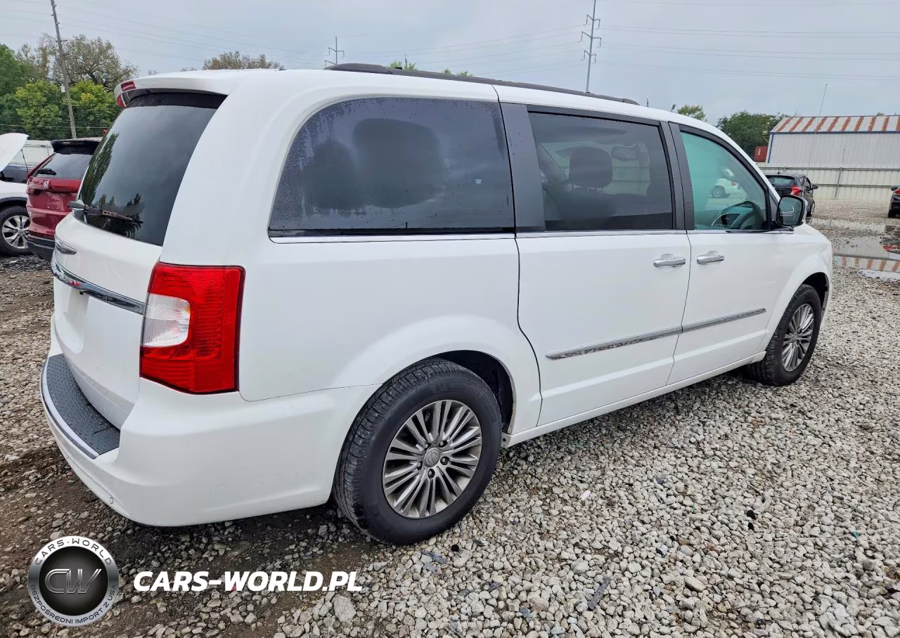 2014 Chrysler Town & Country Touring L VIN:2C4RC1CGXER409486 - 3