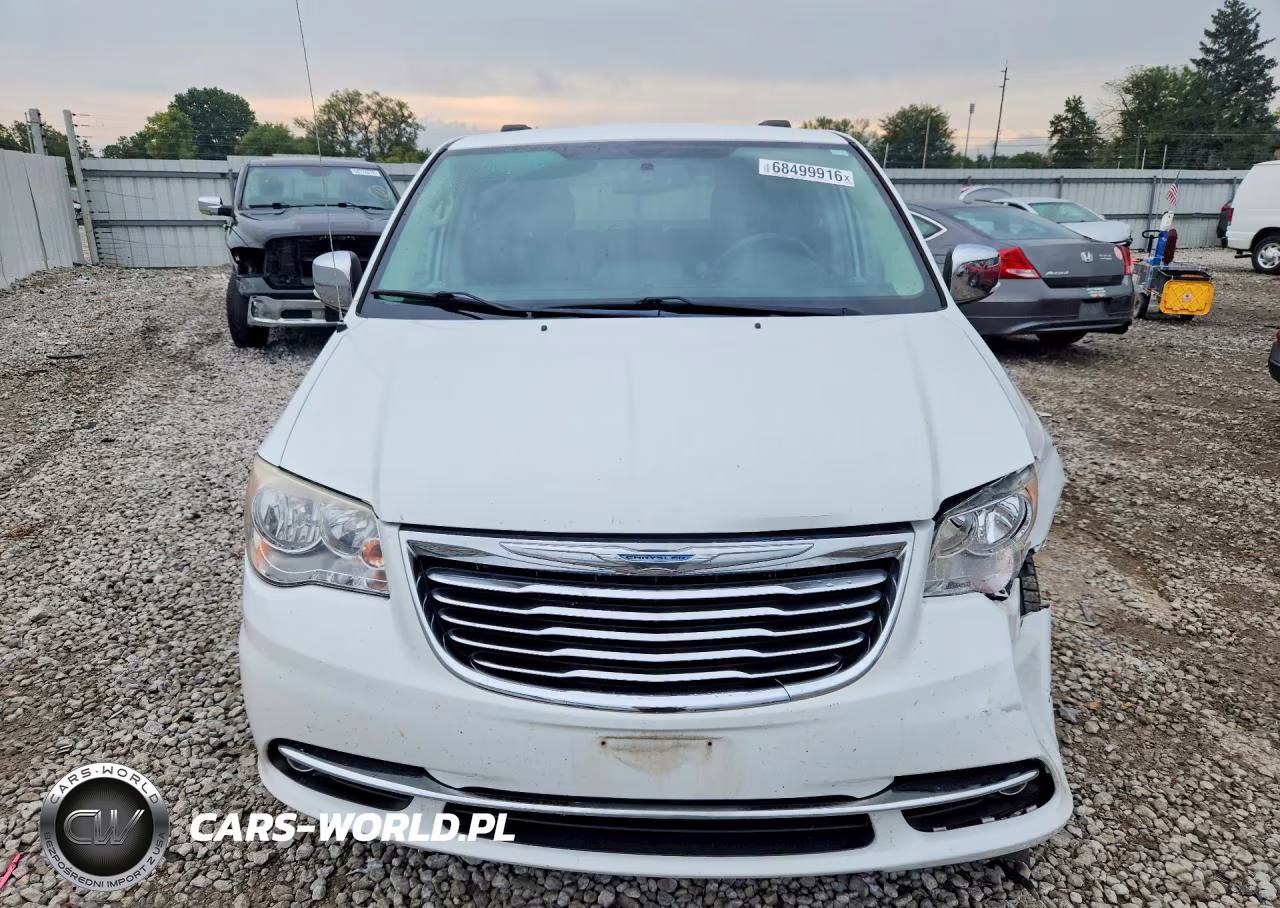 2014 Chrysler Town & Country Touring L VIN:2C4RC1CGXER409486 - 5
