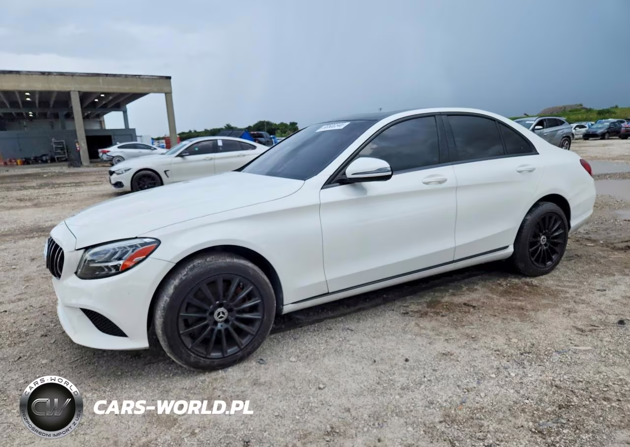2019 Mercedes-Benz C 300 4Matic – zdjęcie 1 z 12