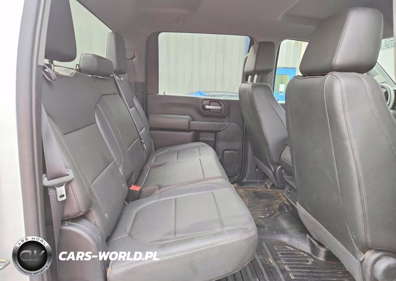 2021 Chevrolet Silverado K2500 Heavy Duty VIN:1GC4YLE74MF273088 - 10
