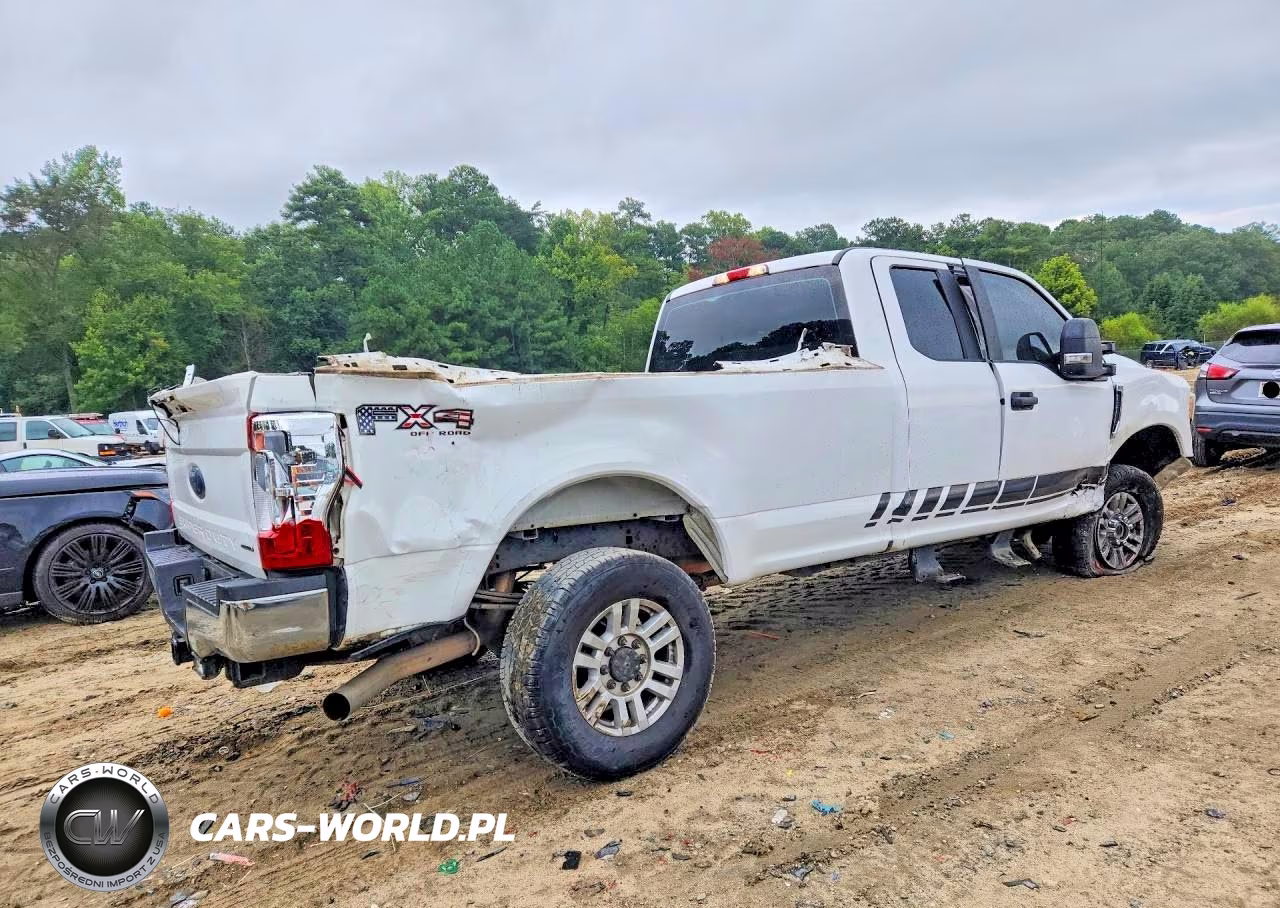 2017 Ford F250 Super Duty VIN:1FT7X2B64HEC94962 - 3