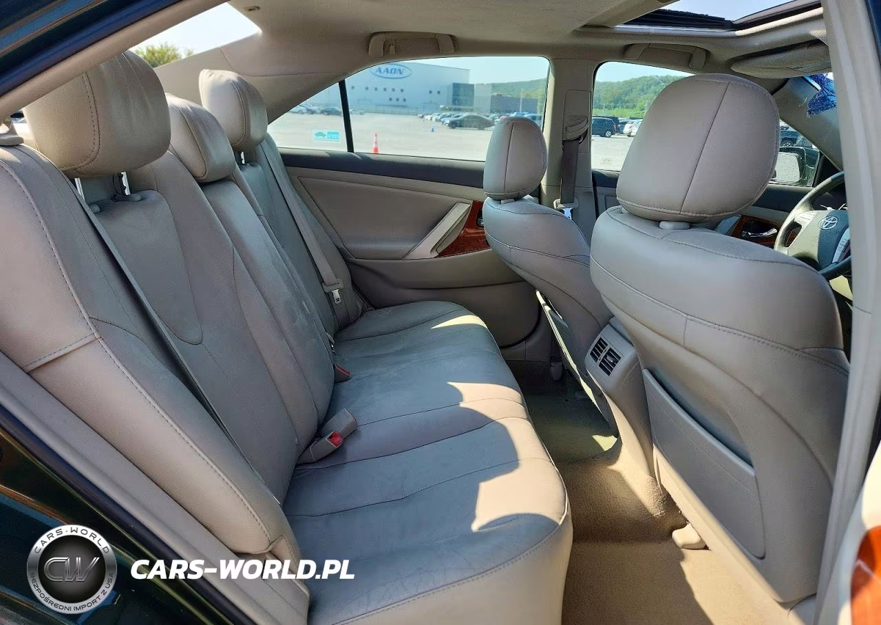2011 Toyota Camry Xle VIN:4T1BF3EK5BU732067 - 10
