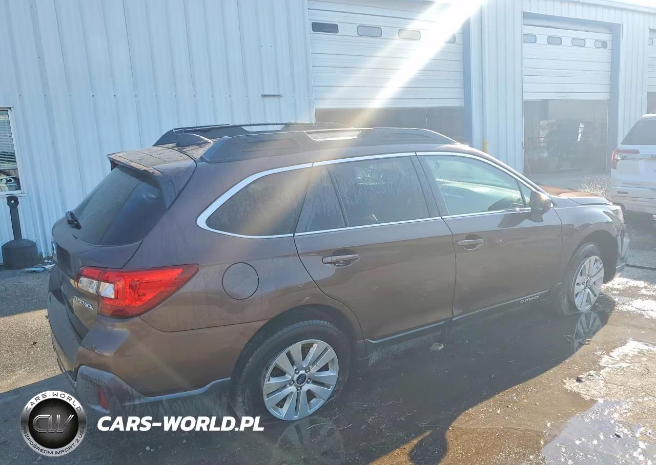 2019 Subaru Outback 2.5I Premium VIN:4S4BSAFC2K3391725 - 3