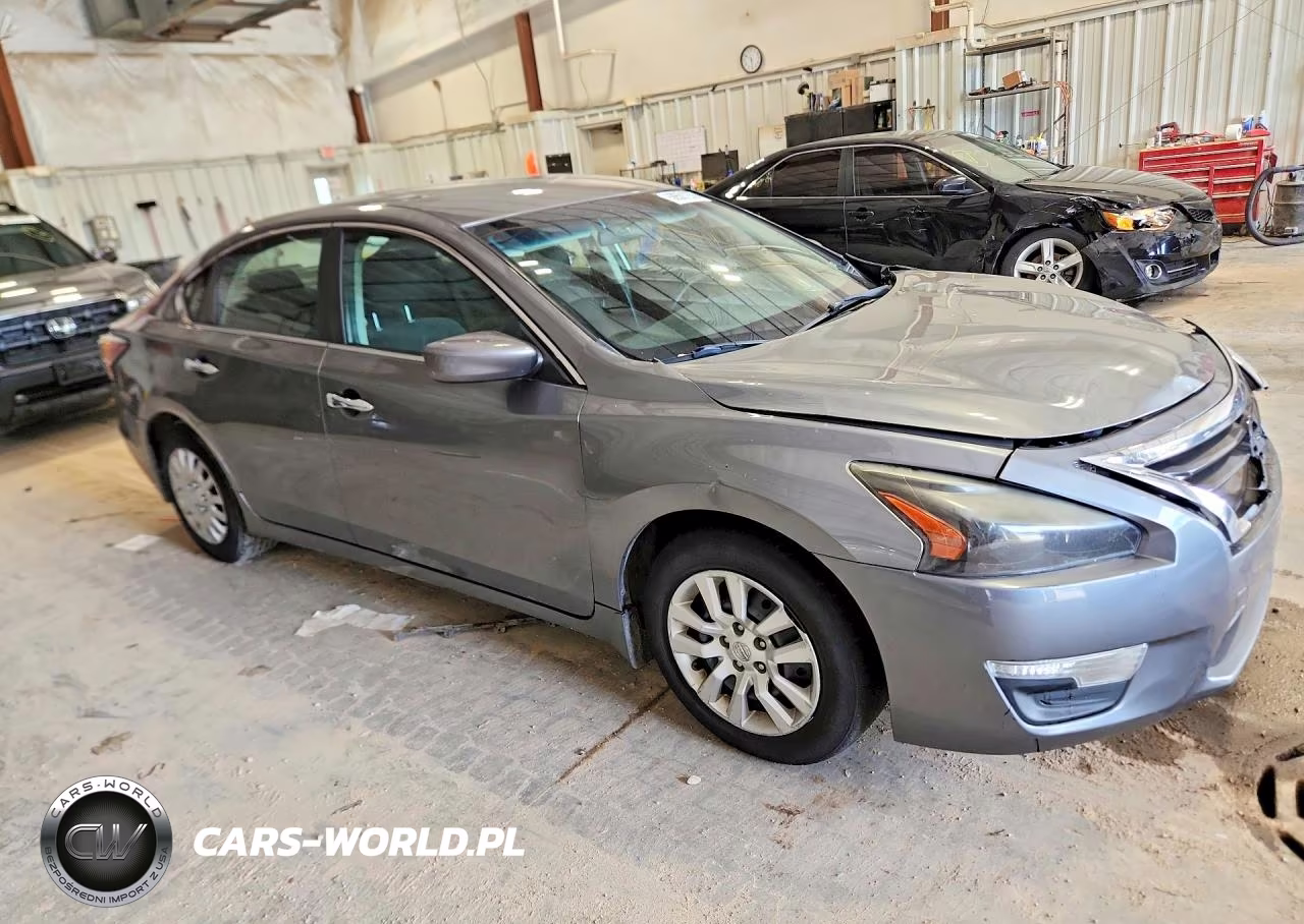 2015 Nissan Altima 2.5 S VIN:1N4AL3AP7FC441906 - 4