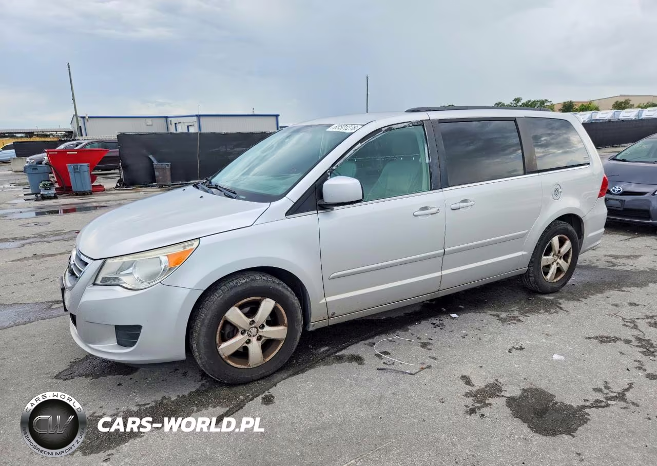 2011 Volkswagen Routan Se VIN:2V4RW3DG5BR642081 - 1