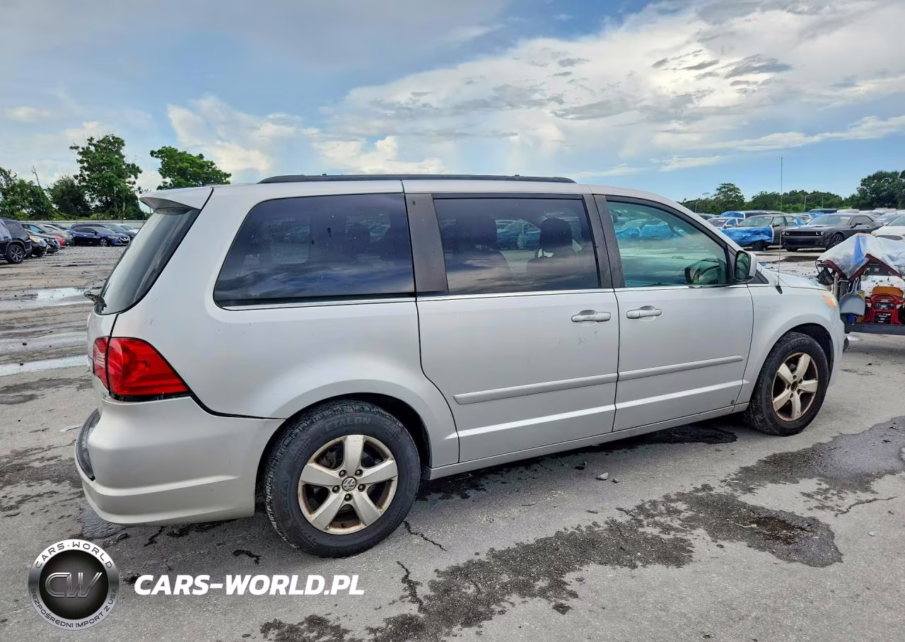2011 Volkswagen Routan Se VIN:2V4RW3DG5BR642081 - 3