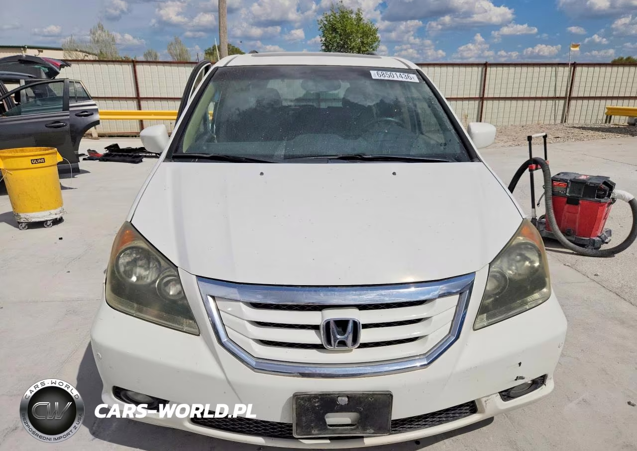 2010 Honda Odyssey Touring VIN:5FNRL3H92AB055183 - 5