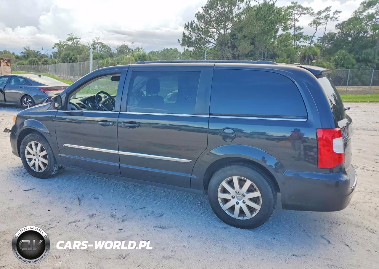 2016 Chrysler Town & Country Touring VIN:2C4RC1BG1GR228927 - 2