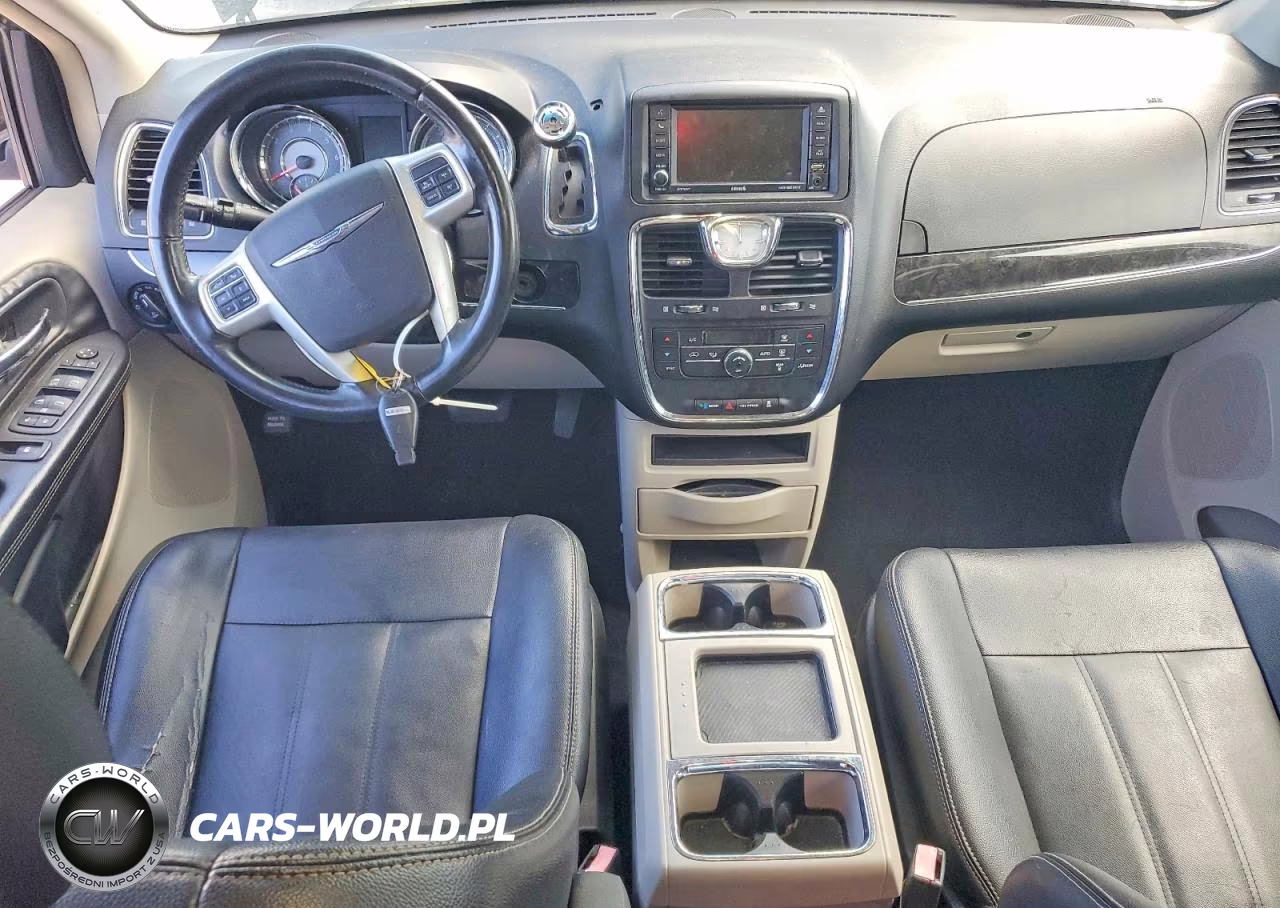 2016 Chrysler Town & Country Touring VIN:2C4RC1BG1GR228927 - 8