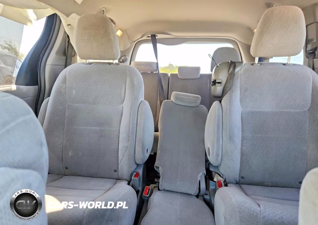 2015 Toyota Sienna Le VIN:5TDKK3DCXFS642594 - 10