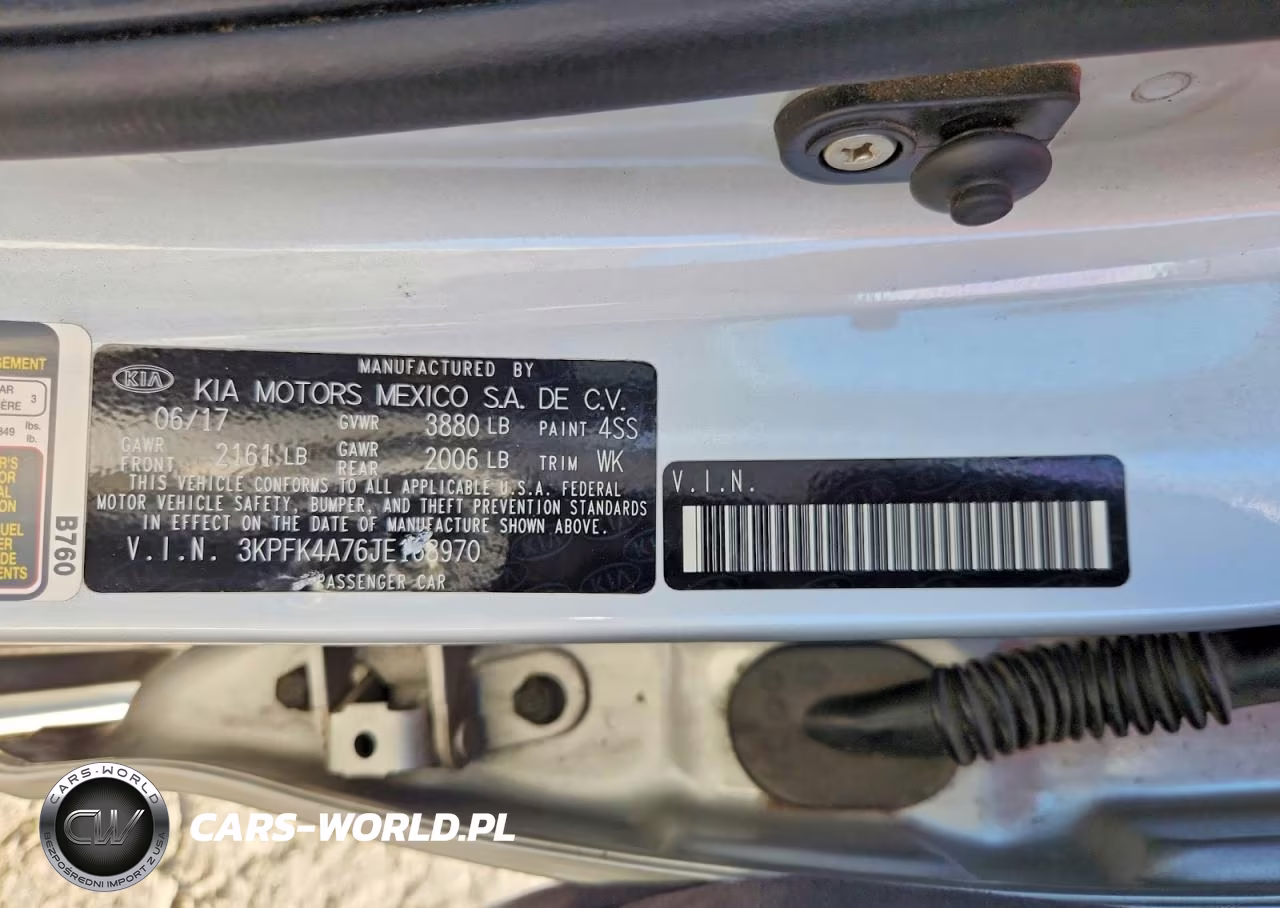 2018 Kia Forte Lx VIN:3KPFK4A76JE168970 - 12