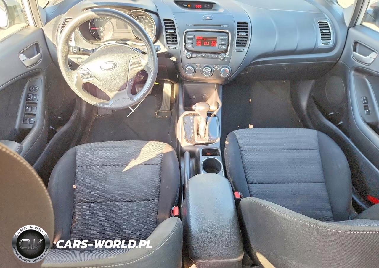 2018 Kia Forte Lx VIN:3KPFK4A76JE168970 - 8