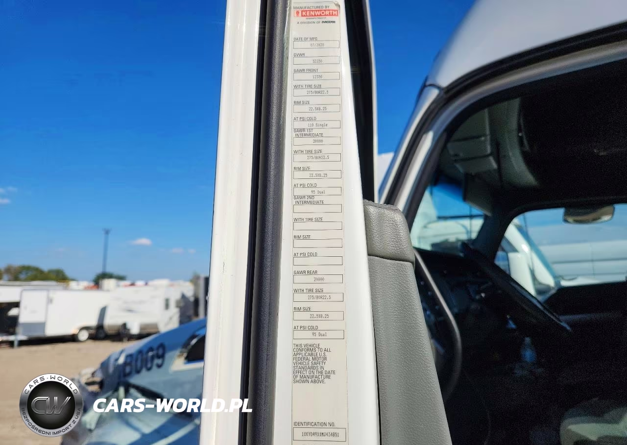 2021 Kenworth T680 Semi Truck VIN:1XKYD49XXMJ434851 - 13