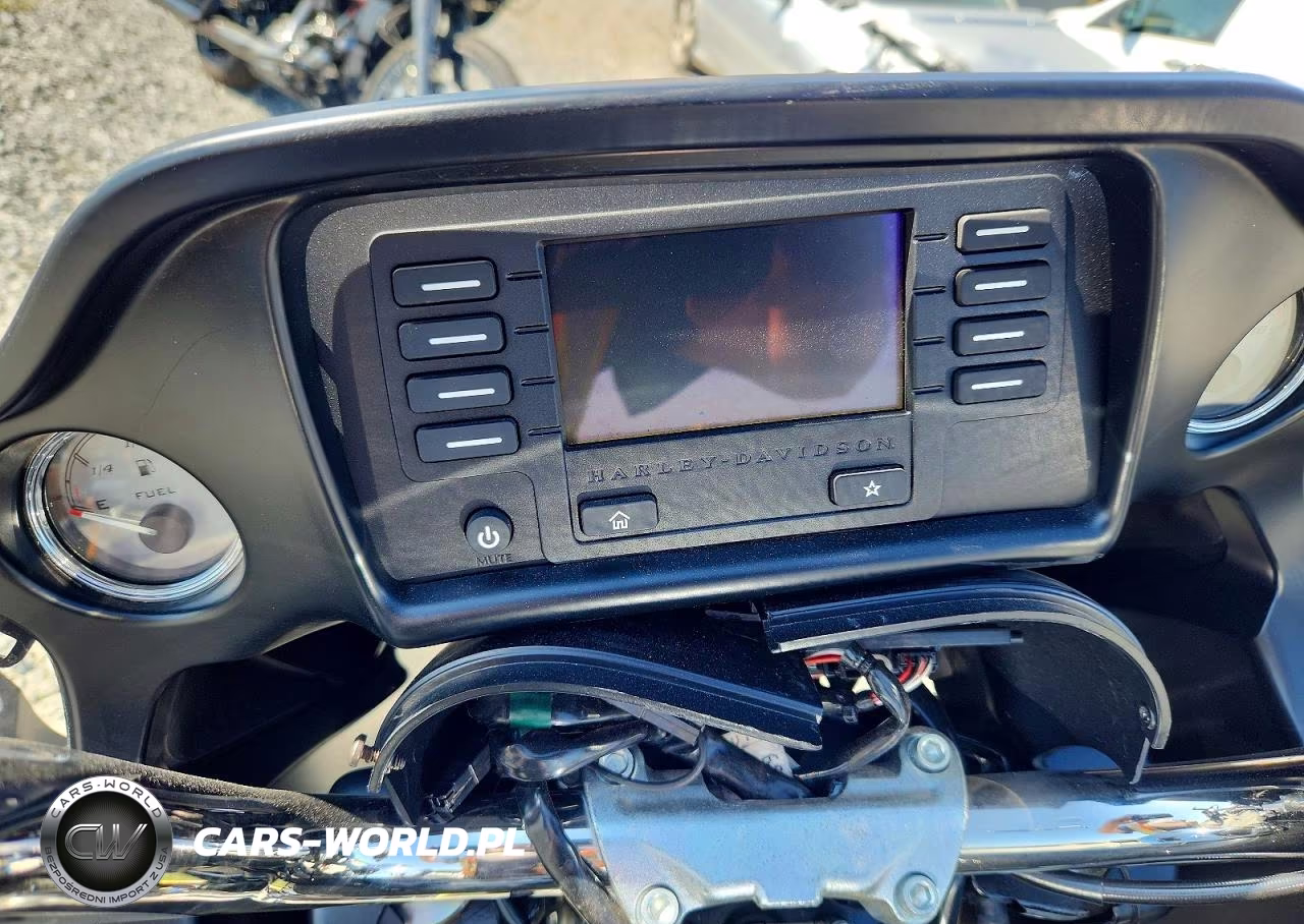2017 Harley-Davidson Fltrx Road Glide VIN:1HD1KHC10HB650785 - 7