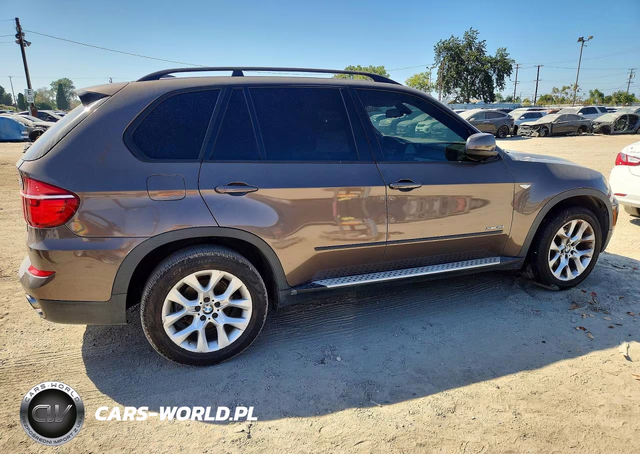 2011 BMW X5 xDrive35I VIN:5UXZV4C55BL400563 - 3