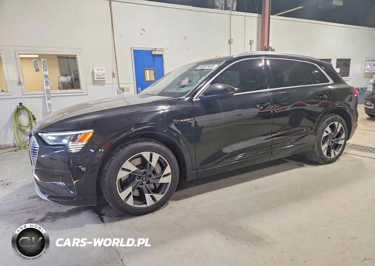 2022 Audi E-Tron Premium