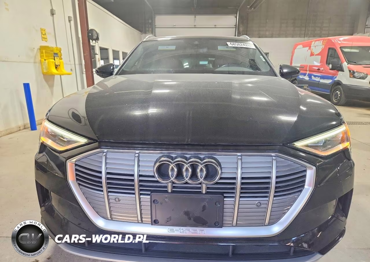 2022 Audi E-Tron Premium VIN:WA1AAAGE3NB005613 - 5