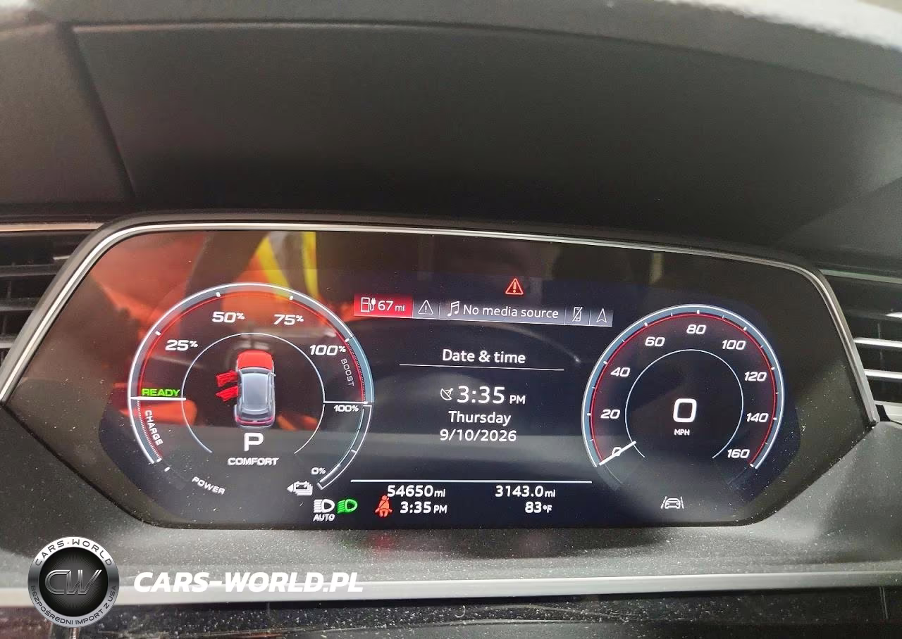 2022 Audi E-Tron Premium VIN:WA1AAAGE3NB005613 - 9