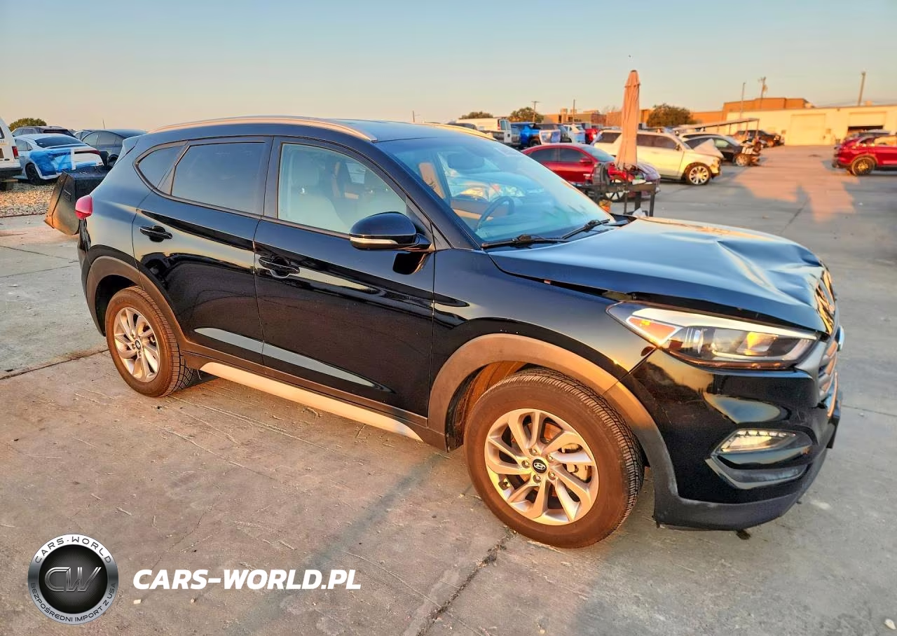 2017 Hyundai Tucson Se Plus VIN:KM8J33A43HU479514 - 4