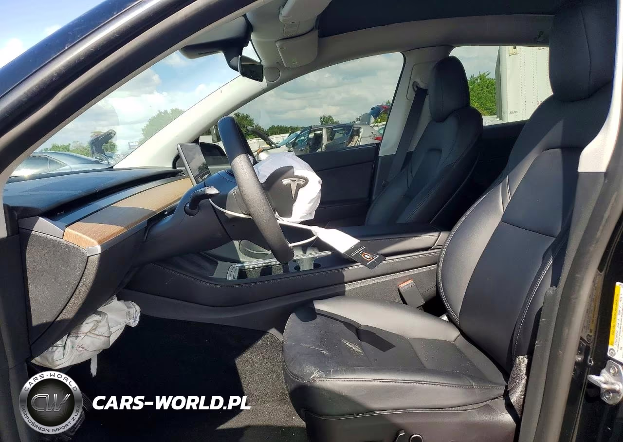 2022 Tesla Model Y VIN:7SAYGDEE9NF427618 - 7