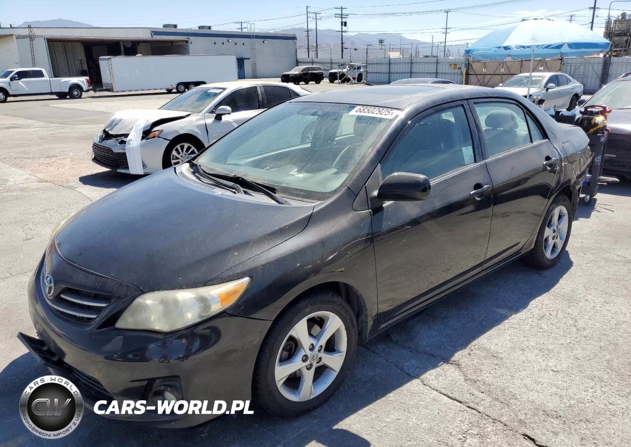 2013 Toyota Corolla Base – zdjęcie 1 z 13